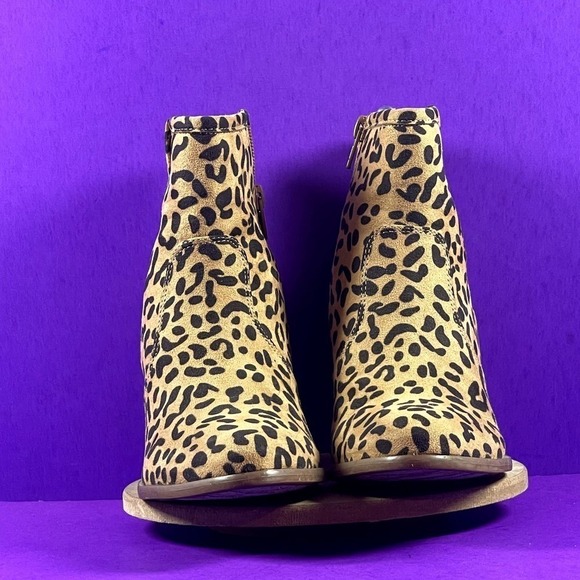 CARLOS by‎ Carlos Santana Leopard Print Ankle Booties Shoe Size 5.5 - Picture 2 of 9